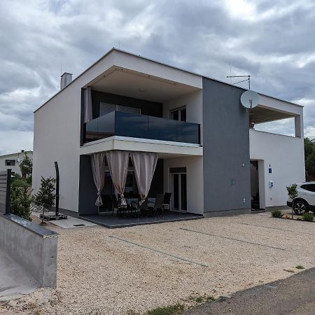 Zilip Apartments Vir Luaran gambar