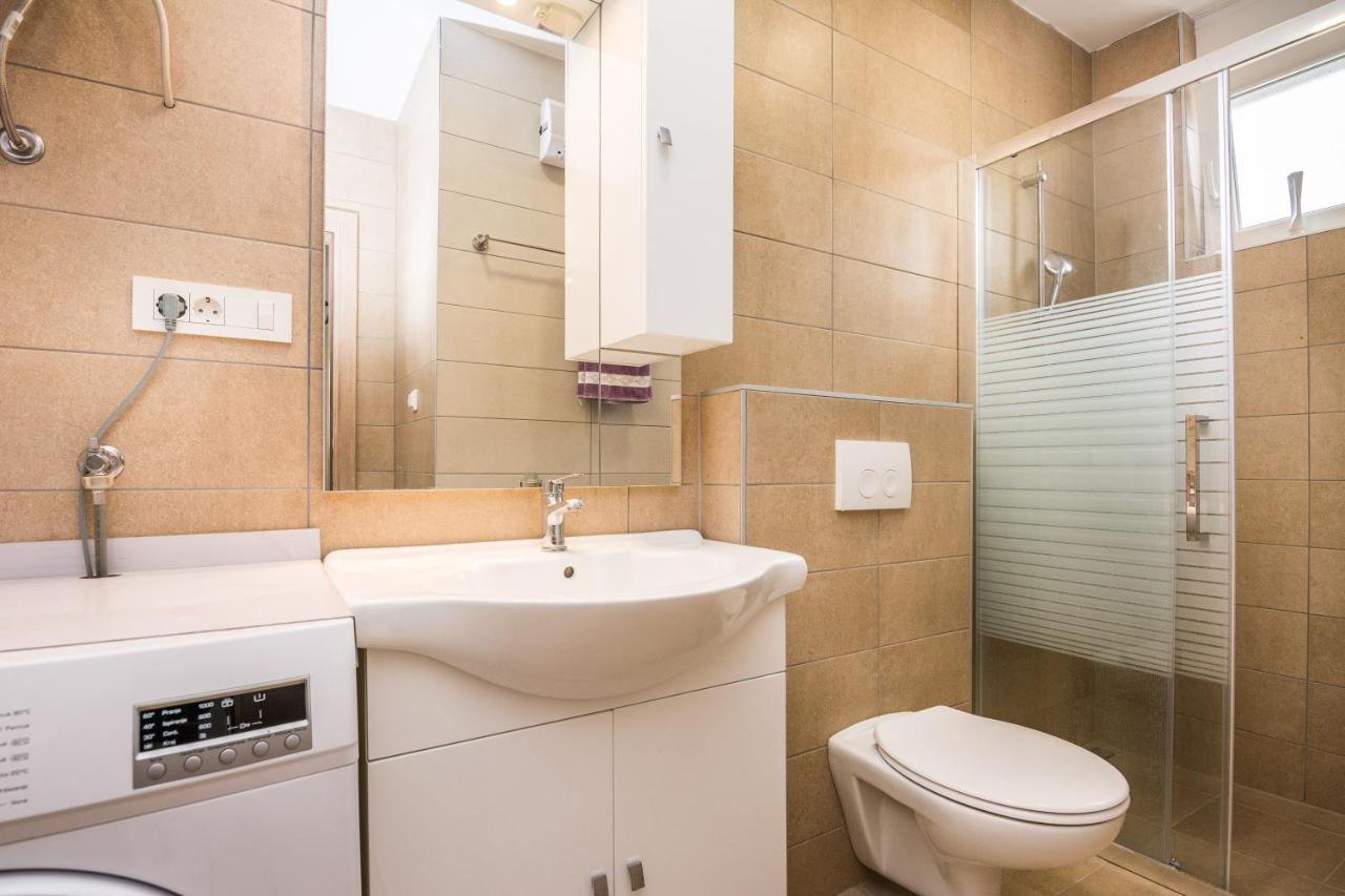 Zilip Apartments Vir Luaran gambar