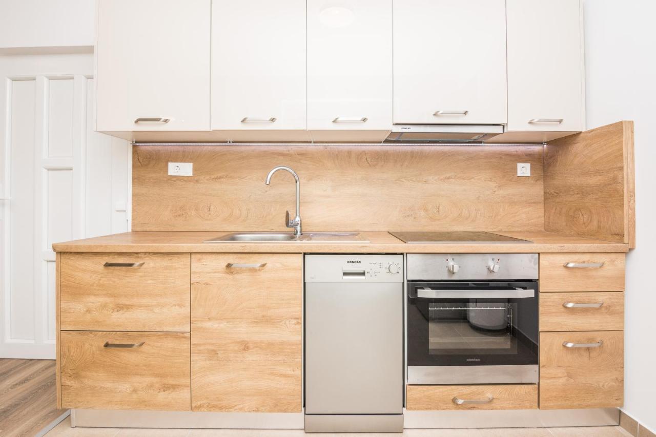 Zilip Apartments Vir Luaran gambar